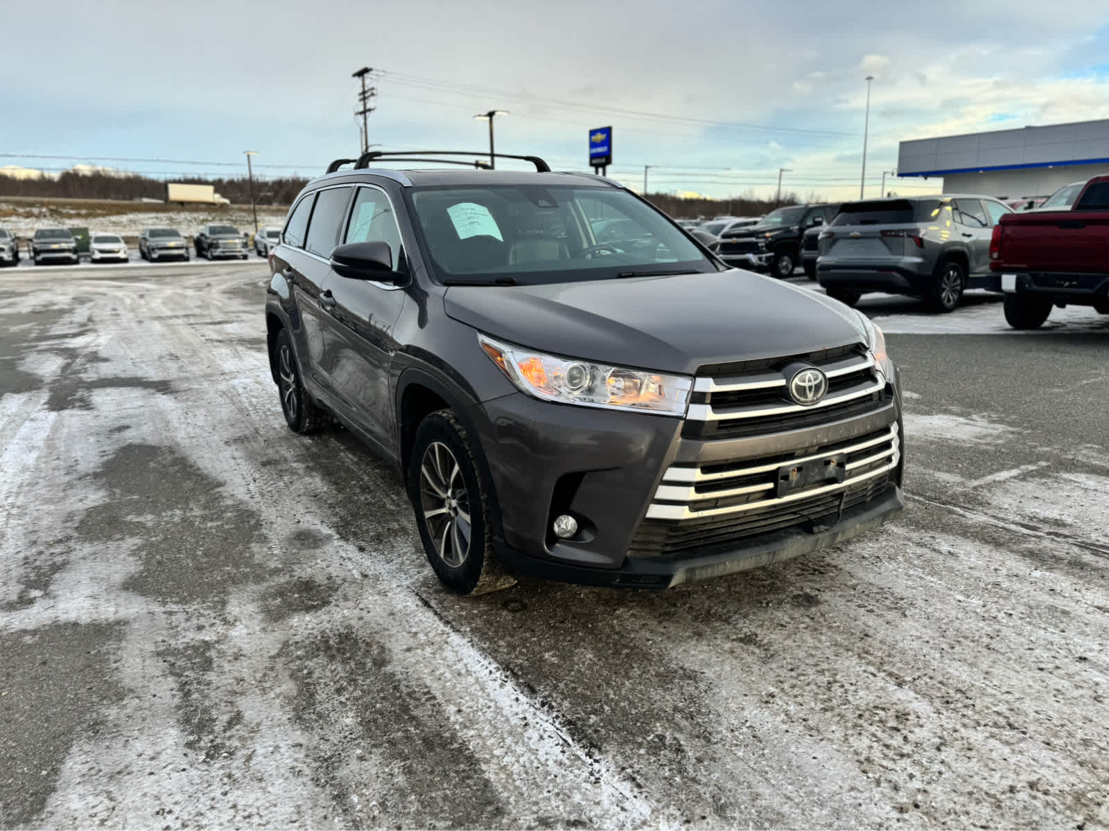 Thumbnail: 2017 Toyota Highlander - 7