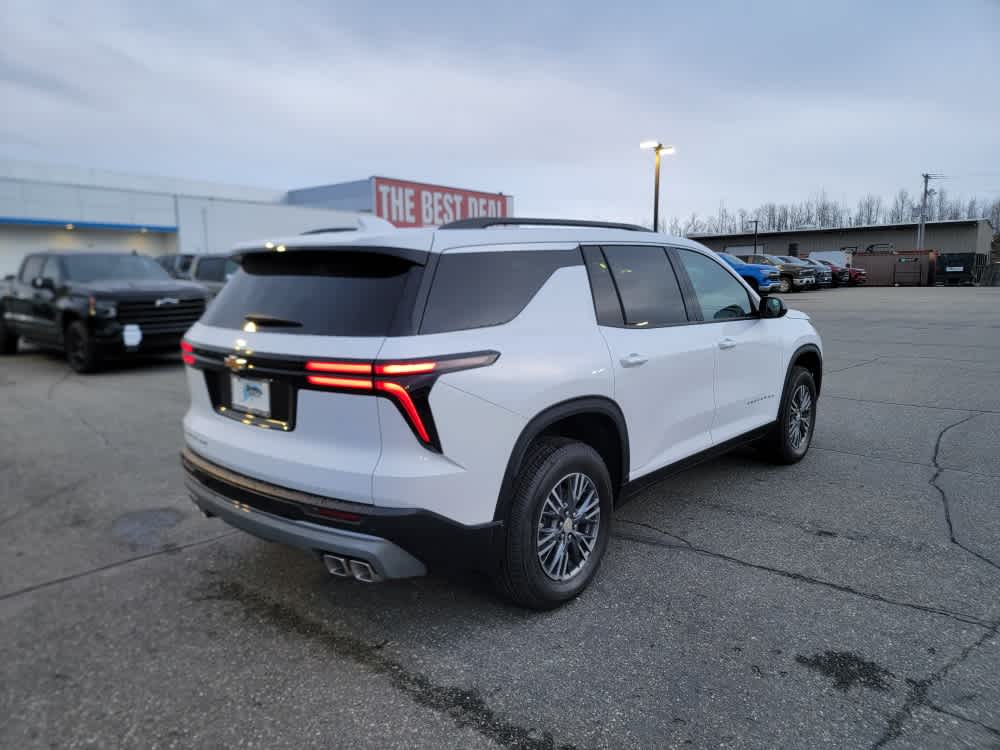 Thumbnail: 2026 Chevrolet Traverse - 5