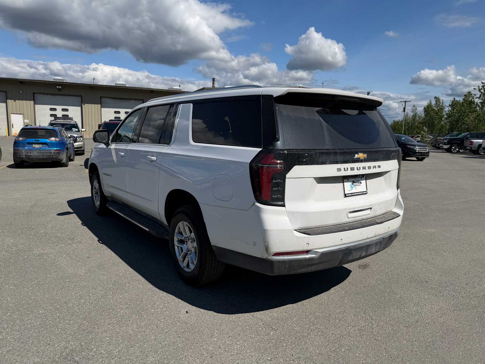 Thumbnail: 2025 Chevrolet Suburban - 10