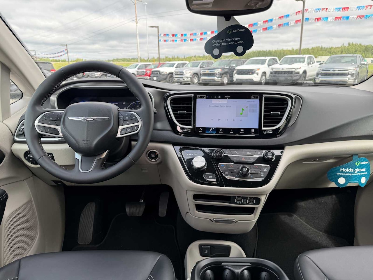 2024 Chrysler Pacifica Touring L - Image 32