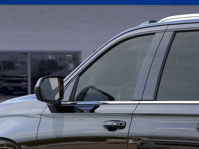 Thumbnail: 2026 Chevrolet Suburban - 12