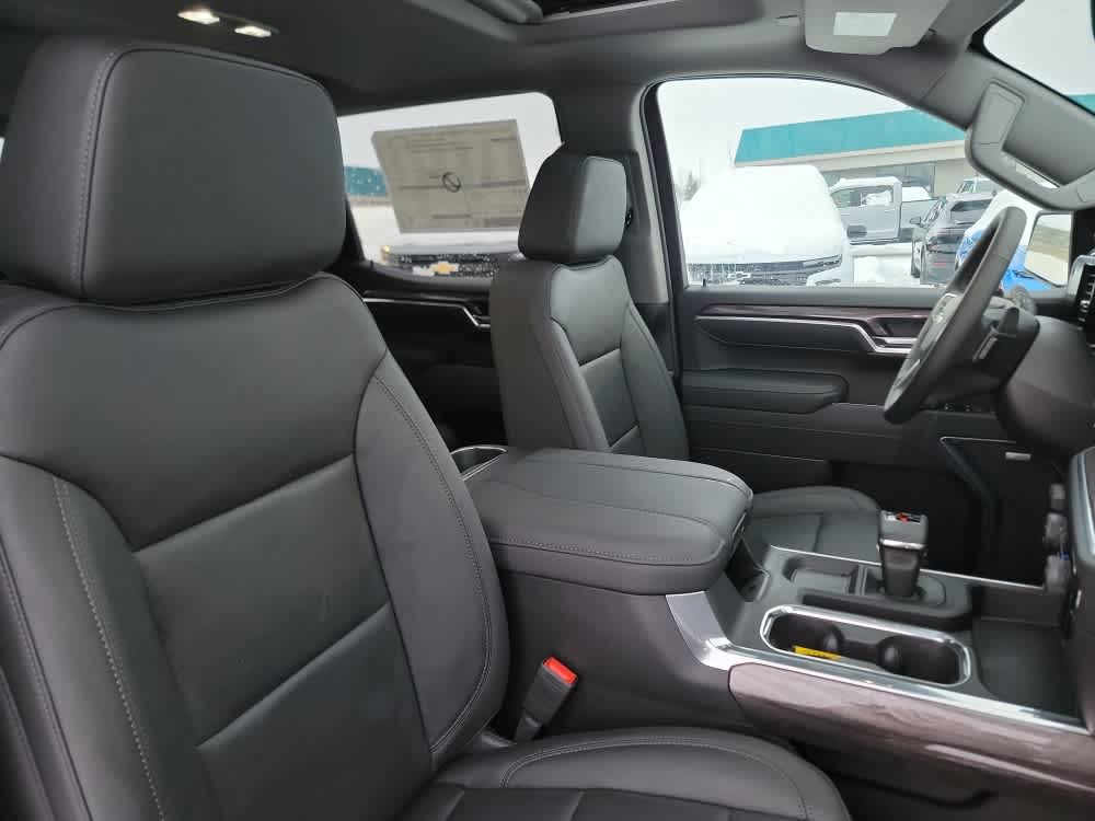 Thumbnail: 2026 Chevrolet Silverado 1500 - 19