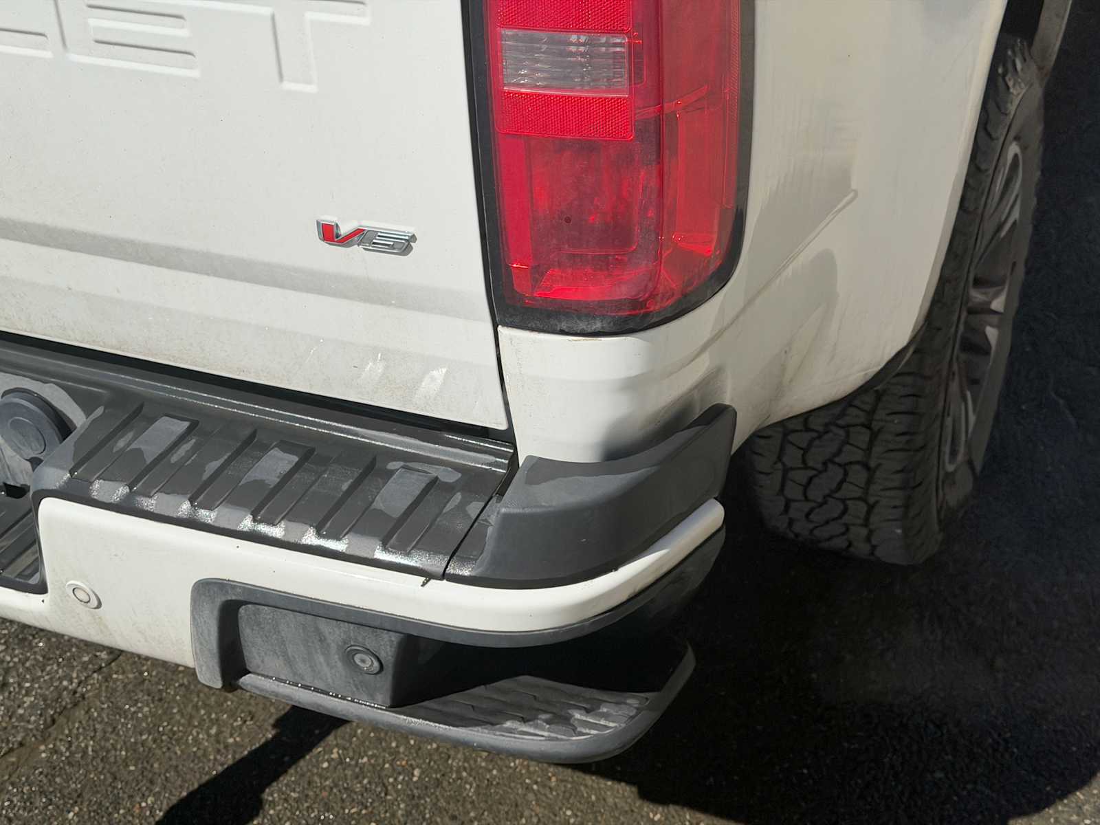 Thumbnail: 2021 Chevrolet Colorado - 21