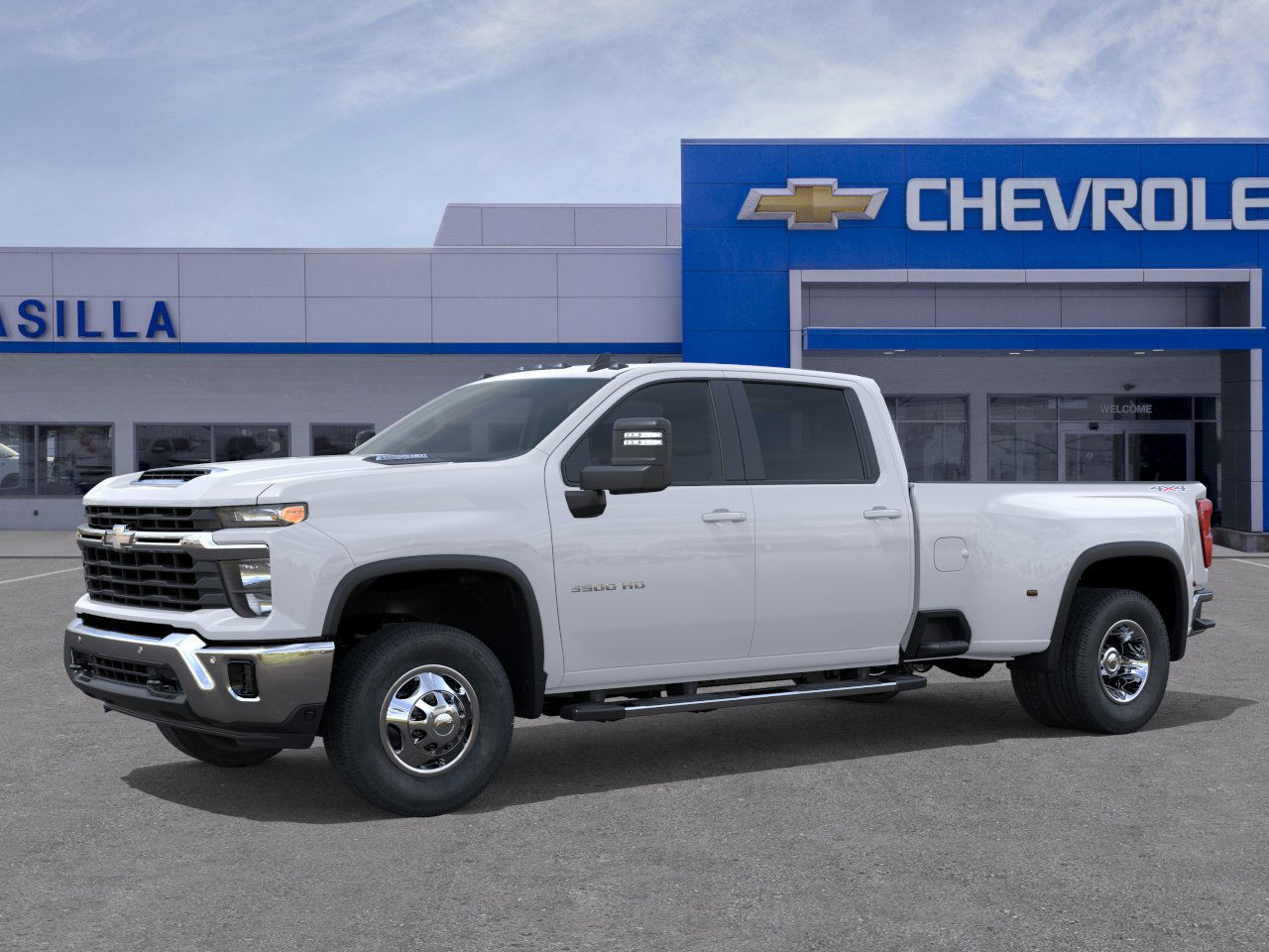 2026 Chevrolet Silverado 3500HD LT photo 2