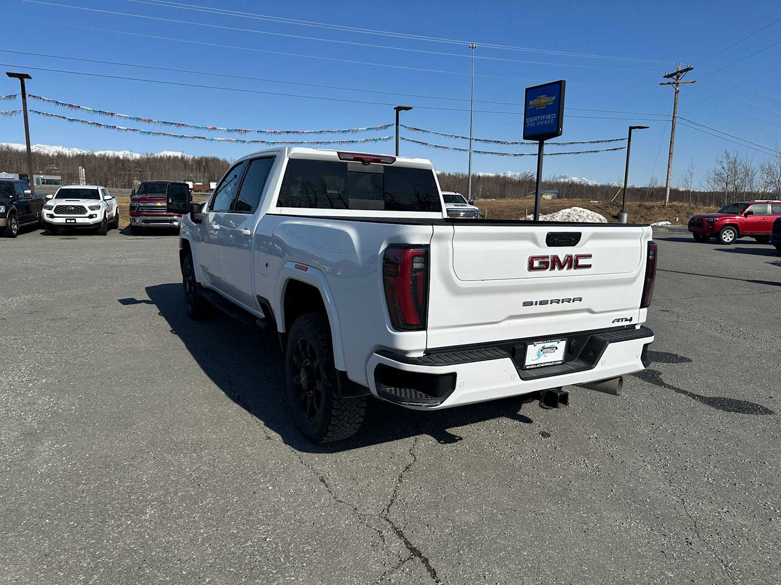 Thumbnail: 2025 GMC Sierra 2500 - 17