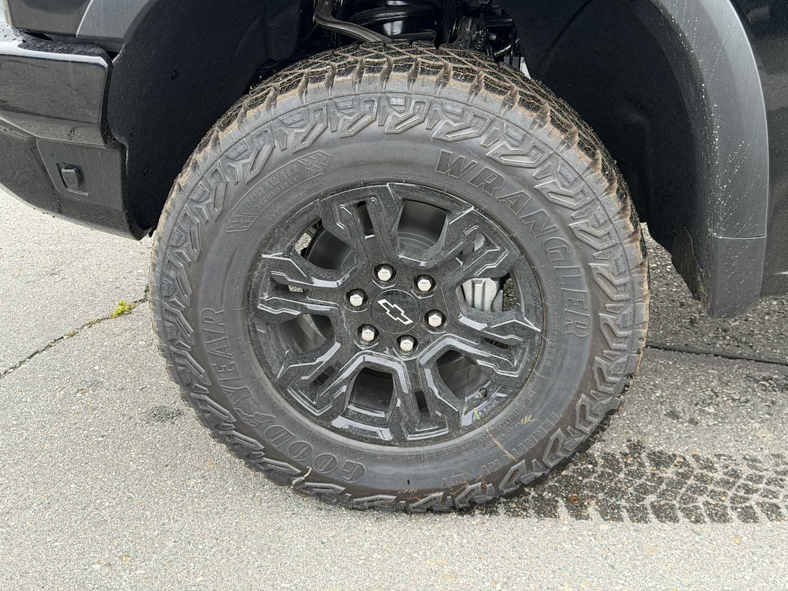 2026 Chevrolet Silverado 1500 ZR2 - Photo 15