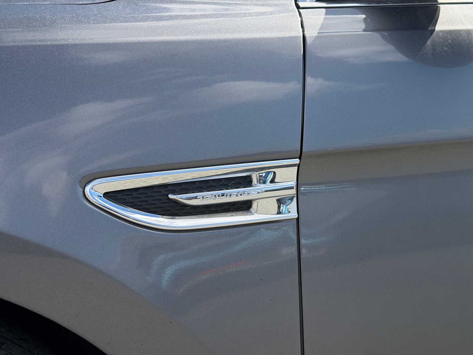 Thumbnail: 2013 Ford Taurus - 11