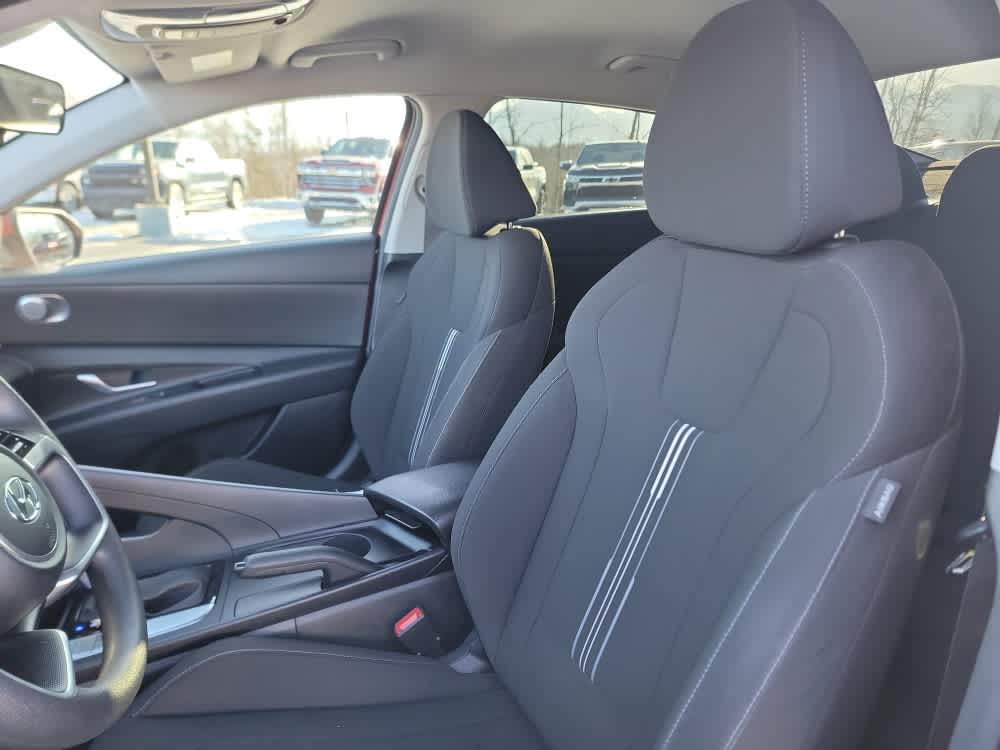 Thumbnail: 2023 Hyundai Elantra - 13