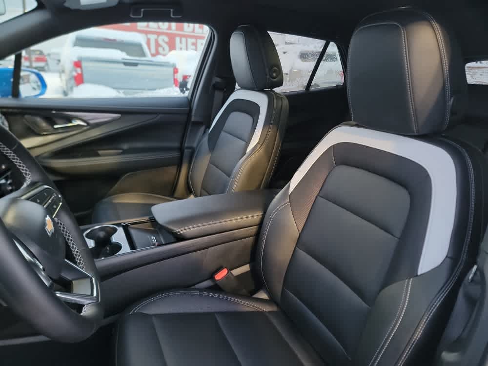 Thumbnail: 2026 Chevrolet Blazer EV - 12