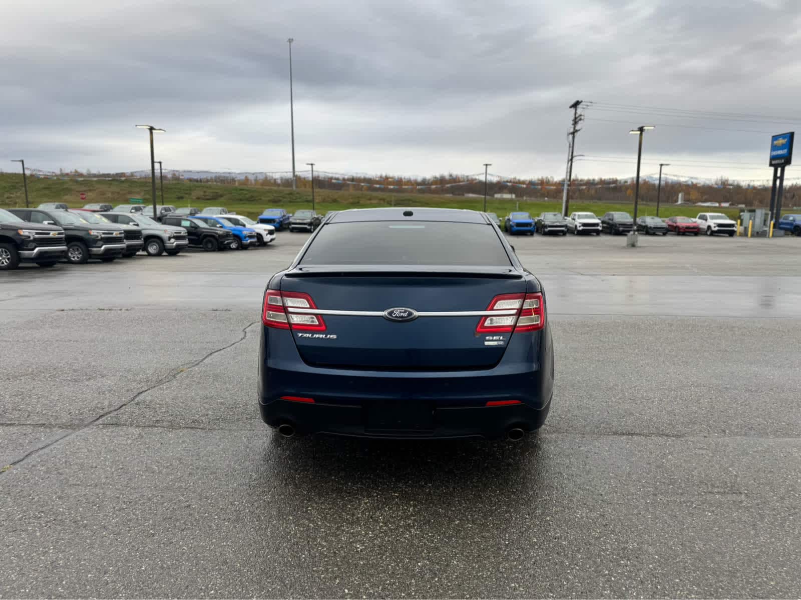 Thumbnail: 2017 Ford Taurus - 4