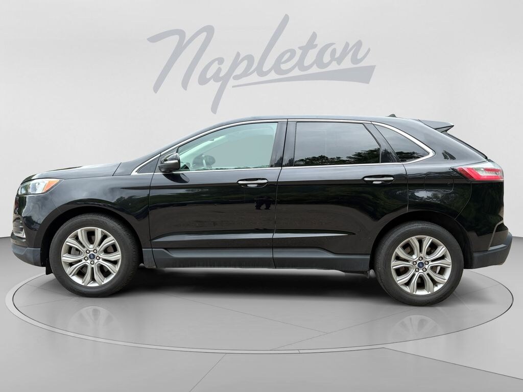 Used 2022 Ford Edge Titanium SUV