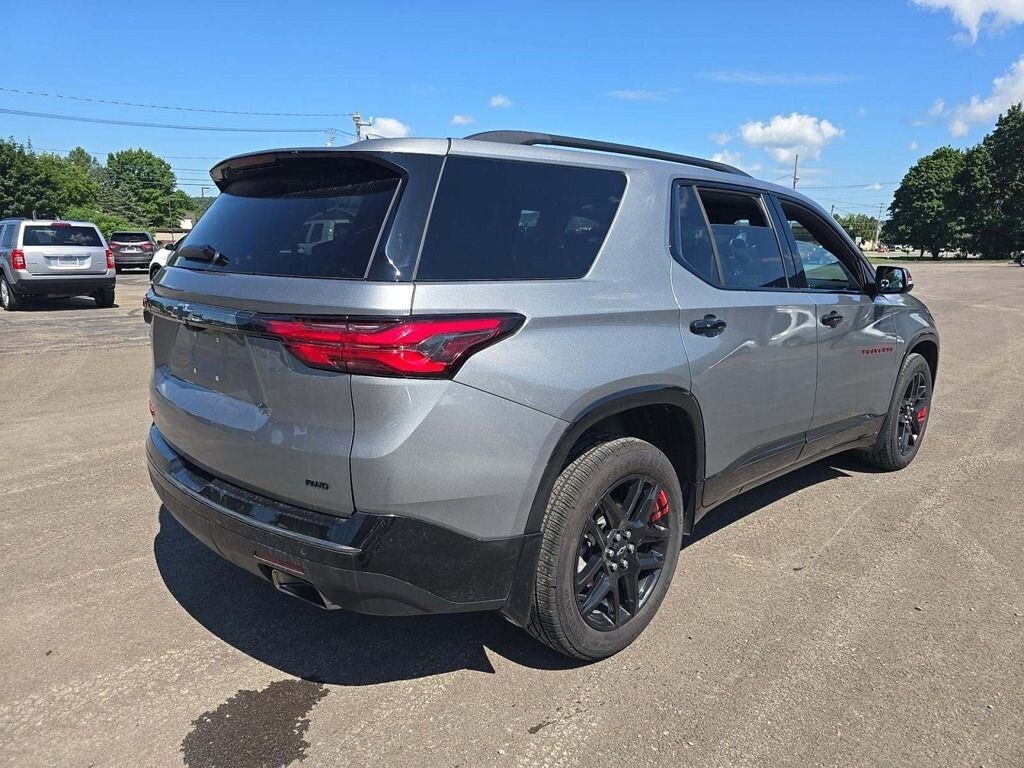 Used 2023 Chevrolet Traverse Premier SUV