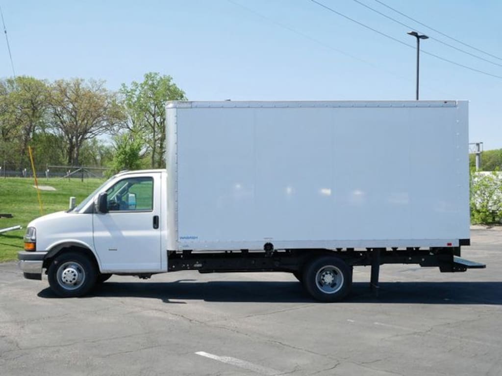 New 2025 Chevrolet Express 3500 Work Van Cab/Chassis