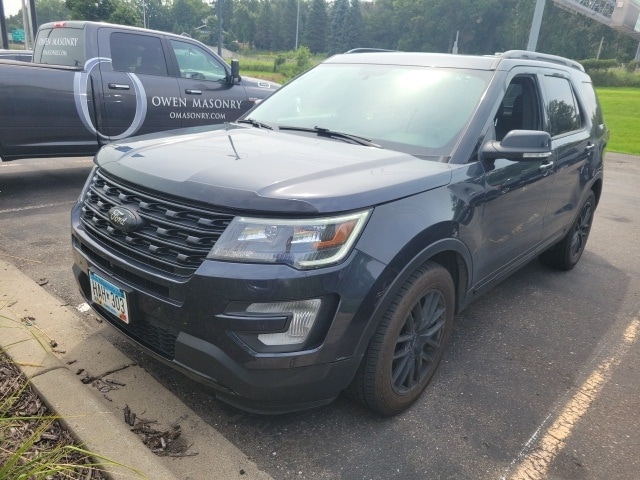 Used 2017 Ford Explorer Sport with VIN 1FM5K8GT9HGD61000 for sale in Oakbrook Terrace, IL