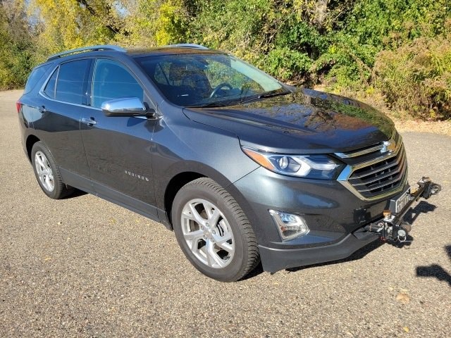 Used 2018 Chevrolet Equinox Premier with VIN 3GNAXXEUXJL150052 for sale in Wayzata, Minnesota