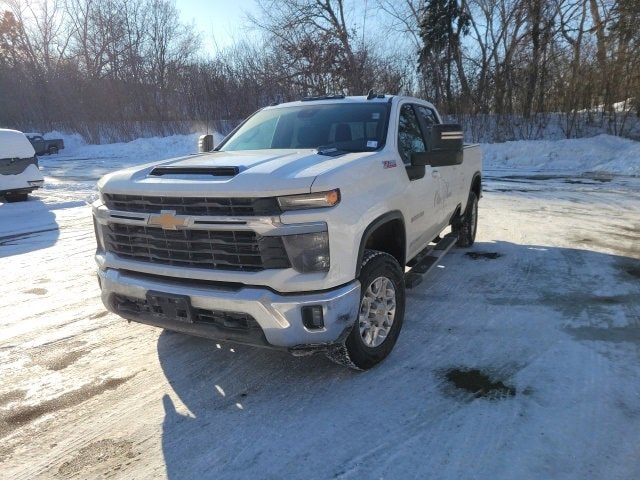 2024 Chevrolet Silverado 3500HD LT's photo