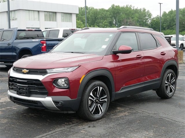Used 2023 Chevrolet TrailBlazer LT with VIN KL79MRSL6PB124311 for sale in Wayzata, Minnesota