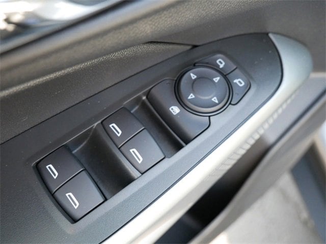 2025 Chevrolet Trax LS photo 13
