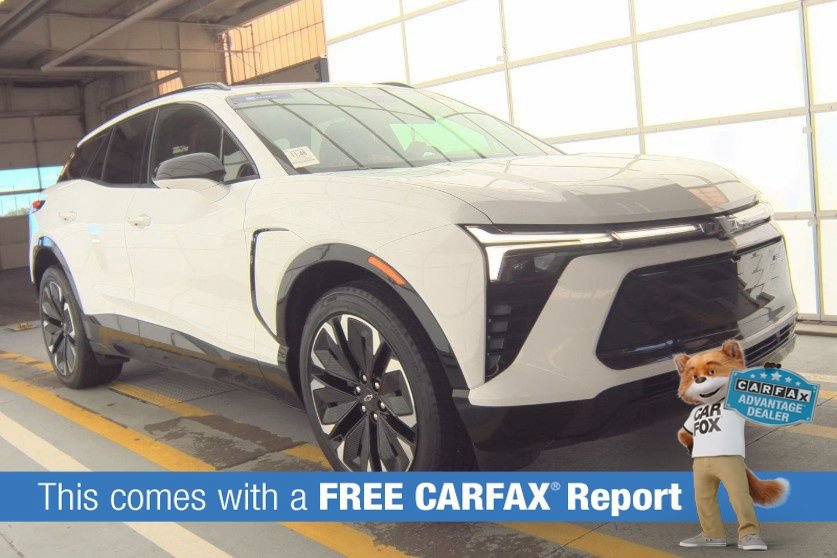 Used 2024 Chevrolet Blazer EV RS with VIN 3GNKDCRJ0RS150858 for sale in Wayzata, MN