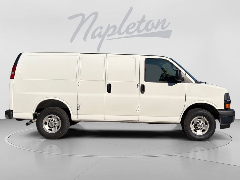 2026 Chevrolet Express Cargo Work Van - Photo 7
