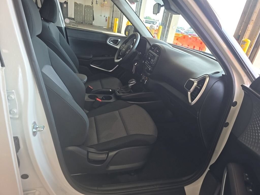 Used 2025 Kia Soul LX