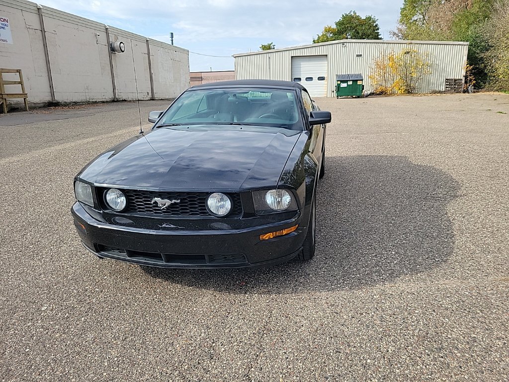 Used 2007 Ford Mustang GT Deluxe