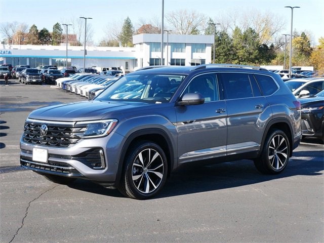 Used 2024 Volkswagen Atlas SEL Premium R-Line with VIN 1V2FR2CA7RC551925 for sale in Wayzata, Minnesota