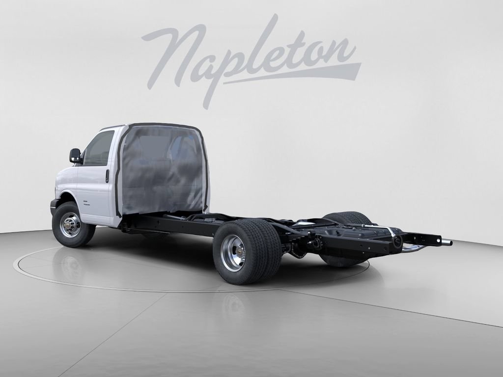 New 2026 Chevrolet Express Cutaway 3500 1WT Cutaway Van
