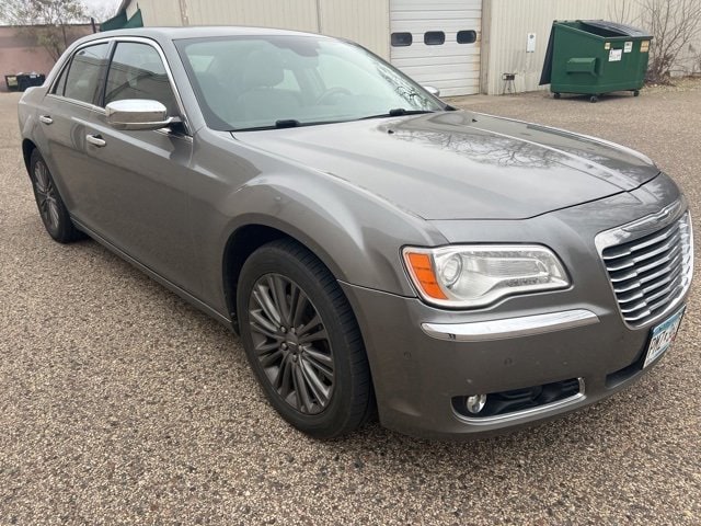 2011 Chrysler 300 C Base photo 3