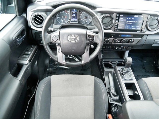 2021 Toyota Tacoma SR5 photo 11