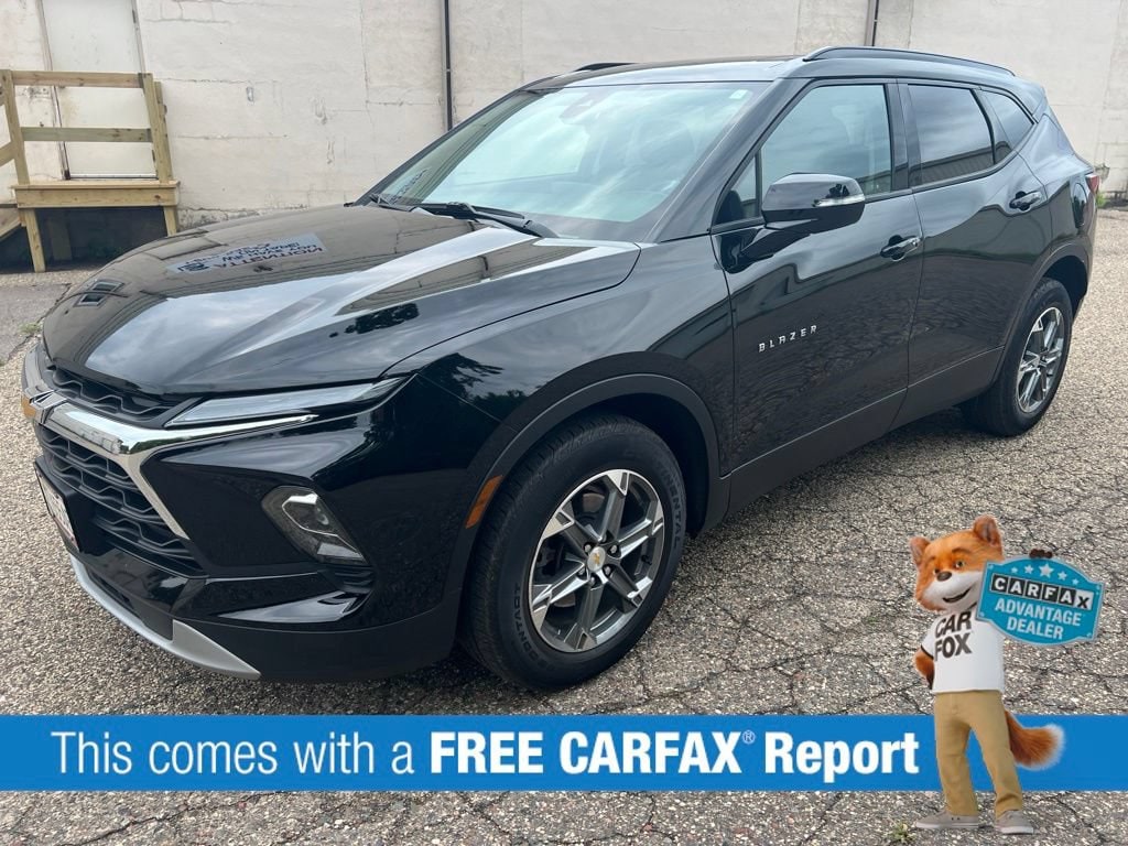 Used 2024 Chevrolet Blazer 3LT with VIN 3GNKBJRS1RS128208 for sale in Wayzata, Minnesota