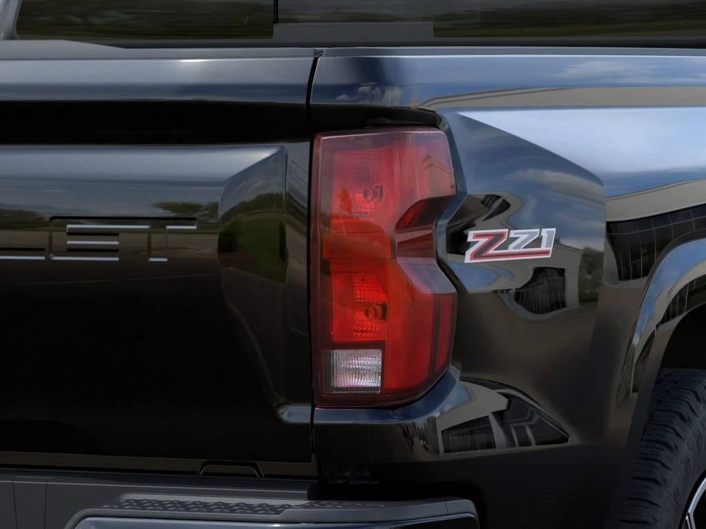 2026 Chevrolet Colorado Z71 - Photo 13