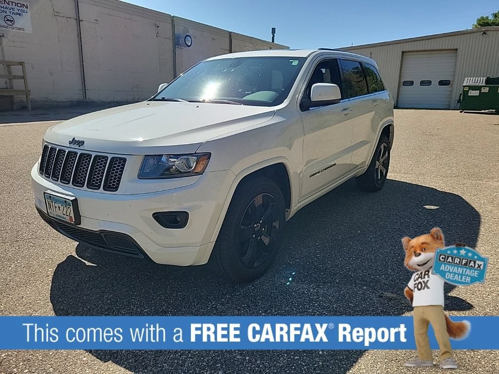Used 2015 Jeep Grand Cherokee Altitude with VIN 1C4RJFAG4FC677045 for sale in Wayzata, Minnesota