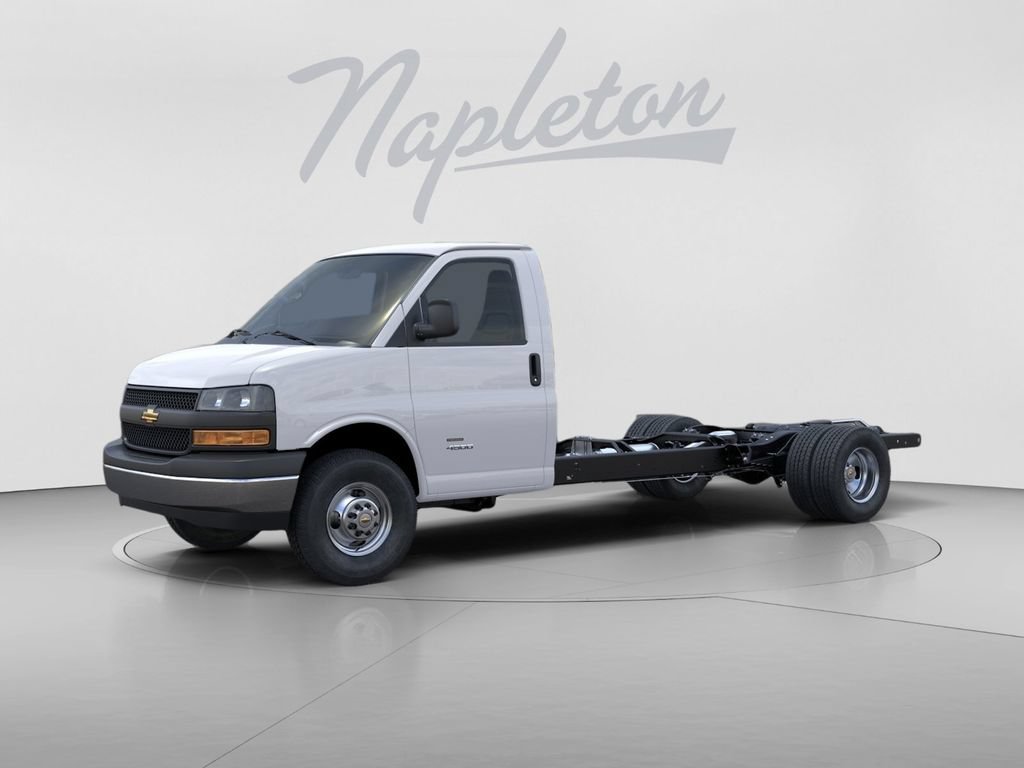 New 2026 Chevrolet Express Cutaway 3500 1WT Cutaway Van