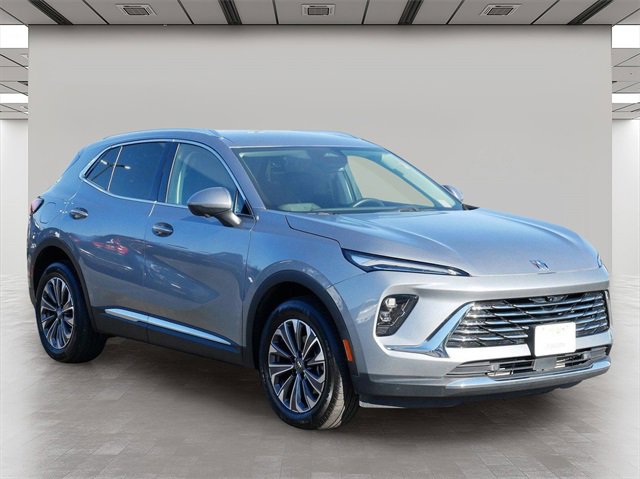 2024 Buick Envision Preferred's photo