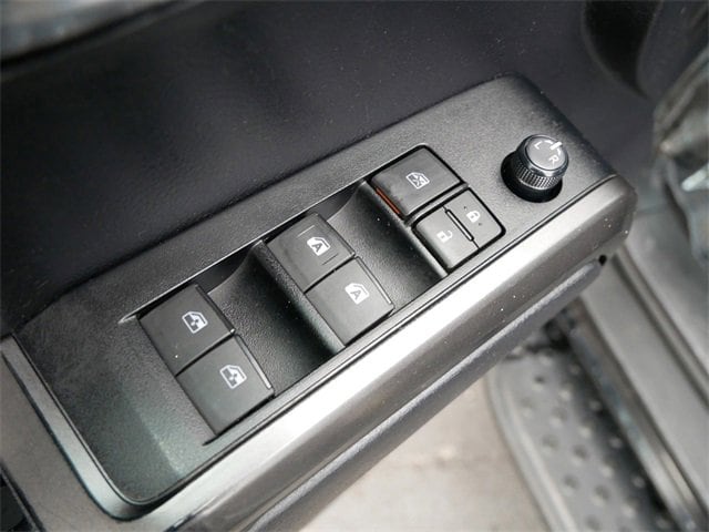 2021 Toyota Tacoma SR5 photo 13