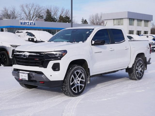Used 2024 Chevrolet Colorado Z71 with VIN 1GCPTDEK5R1138759 for sale in Wayzata, Minnesota