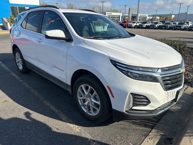 Used 2022 Chevrolet Equinox LT with VIN 3GNAXUEV7NL107009 for sale in Wayzata, Minnesota