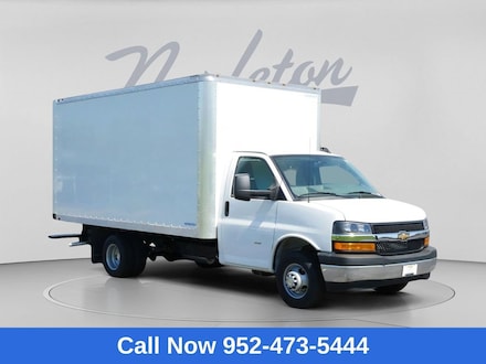 2025 Chevrolet Express Cutaway 3500 1WT Cutaway Van