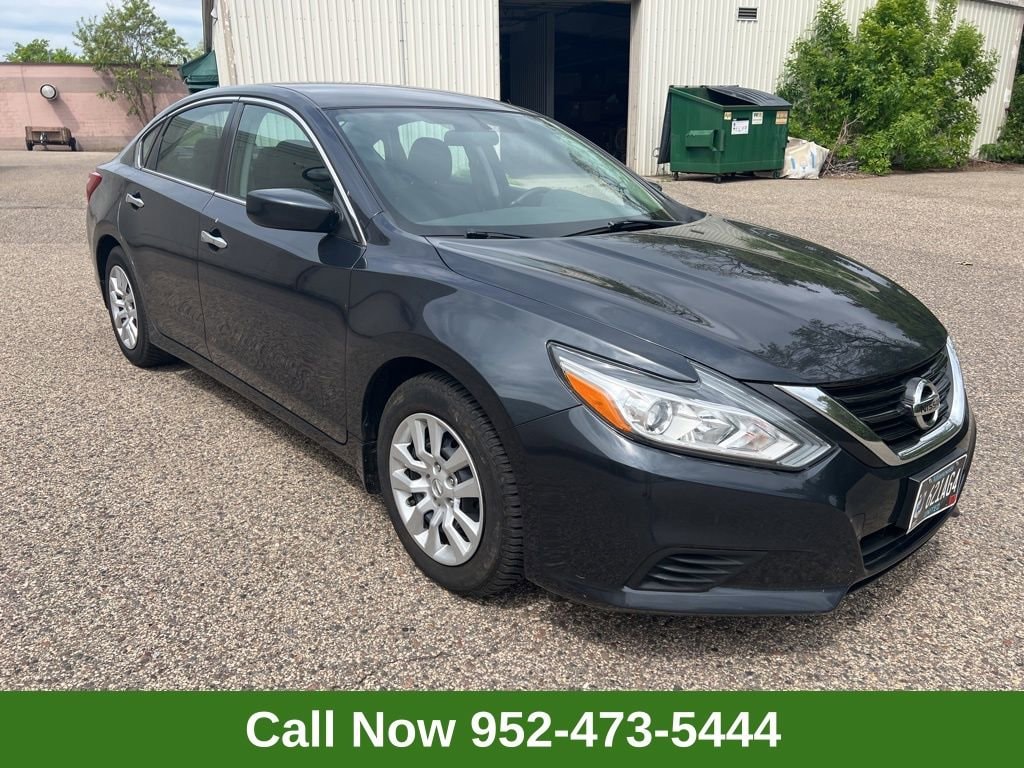 2017 Nissan Altima 2.5 S's photo