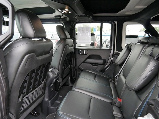 2022 Jeep Wrangler 4xe Unlimited Rubicon photo 9