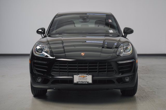 Used 2018 Porsche Macan  with VIN WP1AA2A51JLB05412 for sale in Wayzata, Minnesota