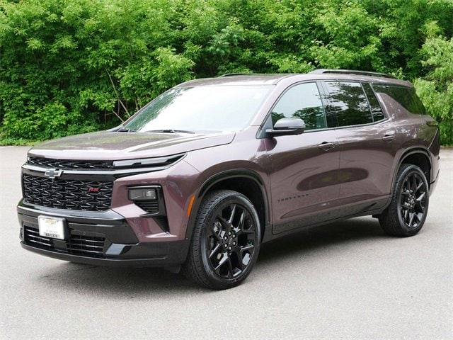 Used 2025 Chevrolet Traverse RS with VIN 1GNEVLRS7SJ165724 for sale in Wayzata, Minnesota