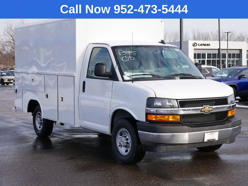 2025 Chevrolet Express 3500 139" WB's photo