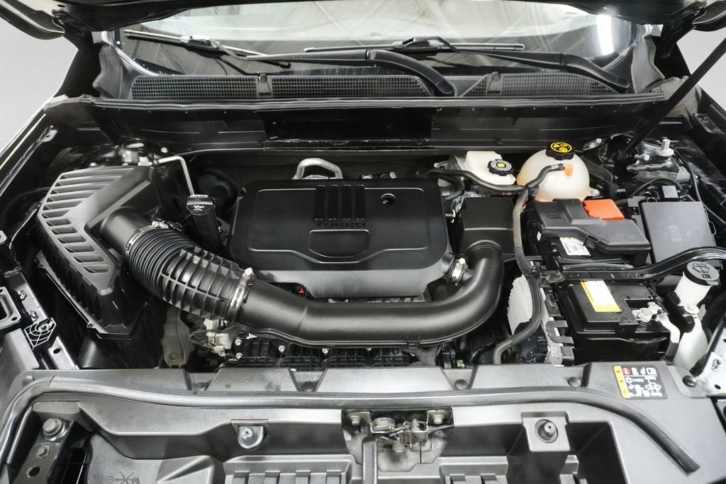 2023 GMC Acadia SLT - Photo 9