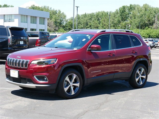 Used 2019 Jeep Cherokee Limited with VIN 1C4PJMDX4KD259371 for sale in Wayzata, Minnesota