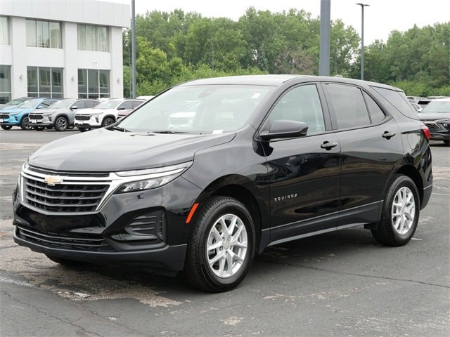 Used 2023 Chevrolet Equinox LS with VIN 3GNAXSEG9PL206956 for sale in Wayzata, Minnesota