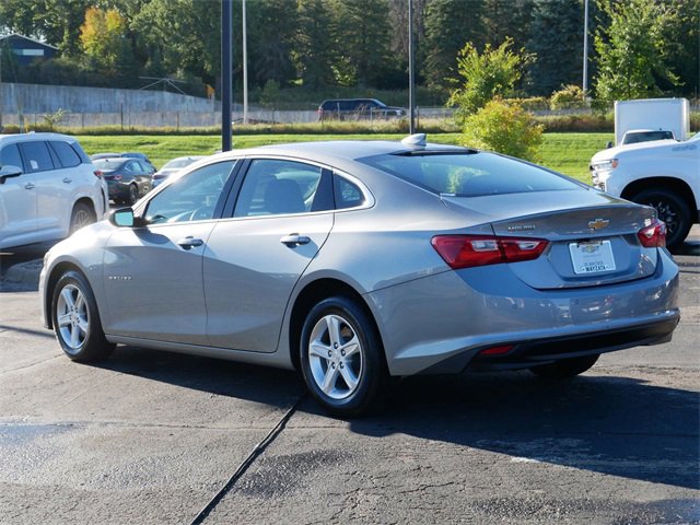 2024 Chevrolet Malibu 1LT photo 4