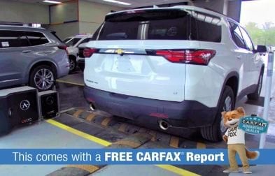 Used 2023 Chevrolet Traverse 1LT with VIN 1GNEVGKW9PJ288226 for sale in Wayzata, Minnesota
