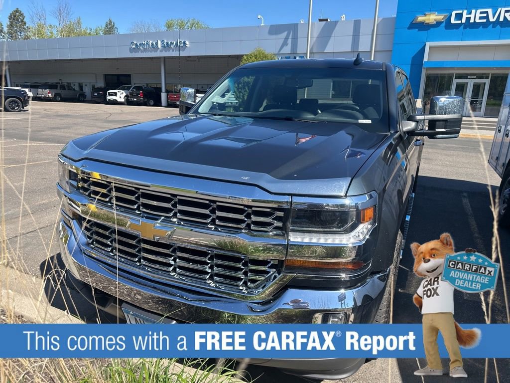 Used 2017 Chevrolet Silverado 1500 LT with VIN 3GCUKREC7HG295981 for sale in Wayzata, Minnesota
